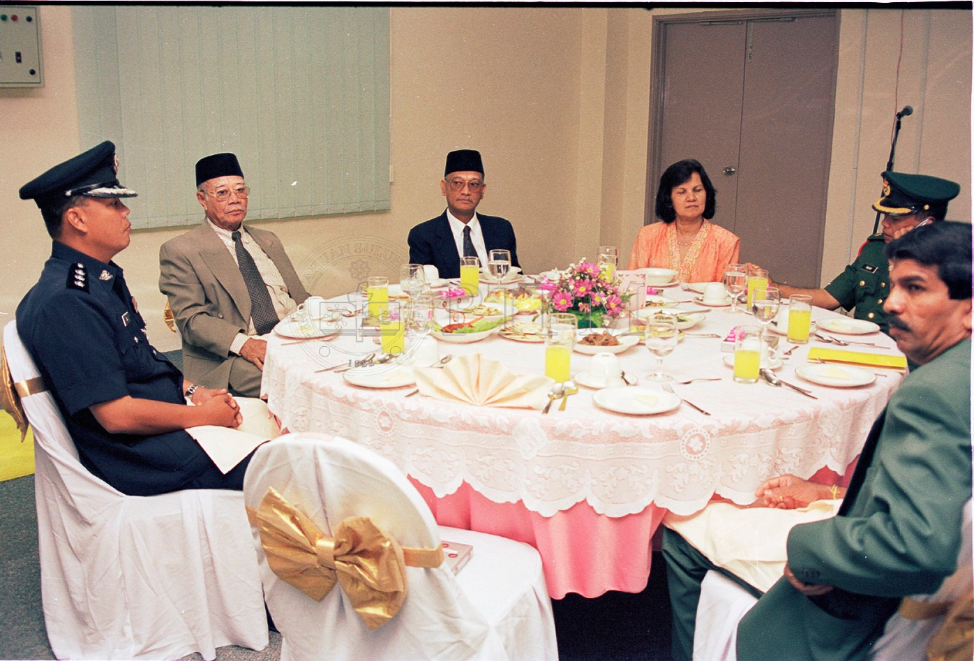 30 6 2001 PERASMIAN CANSELORI